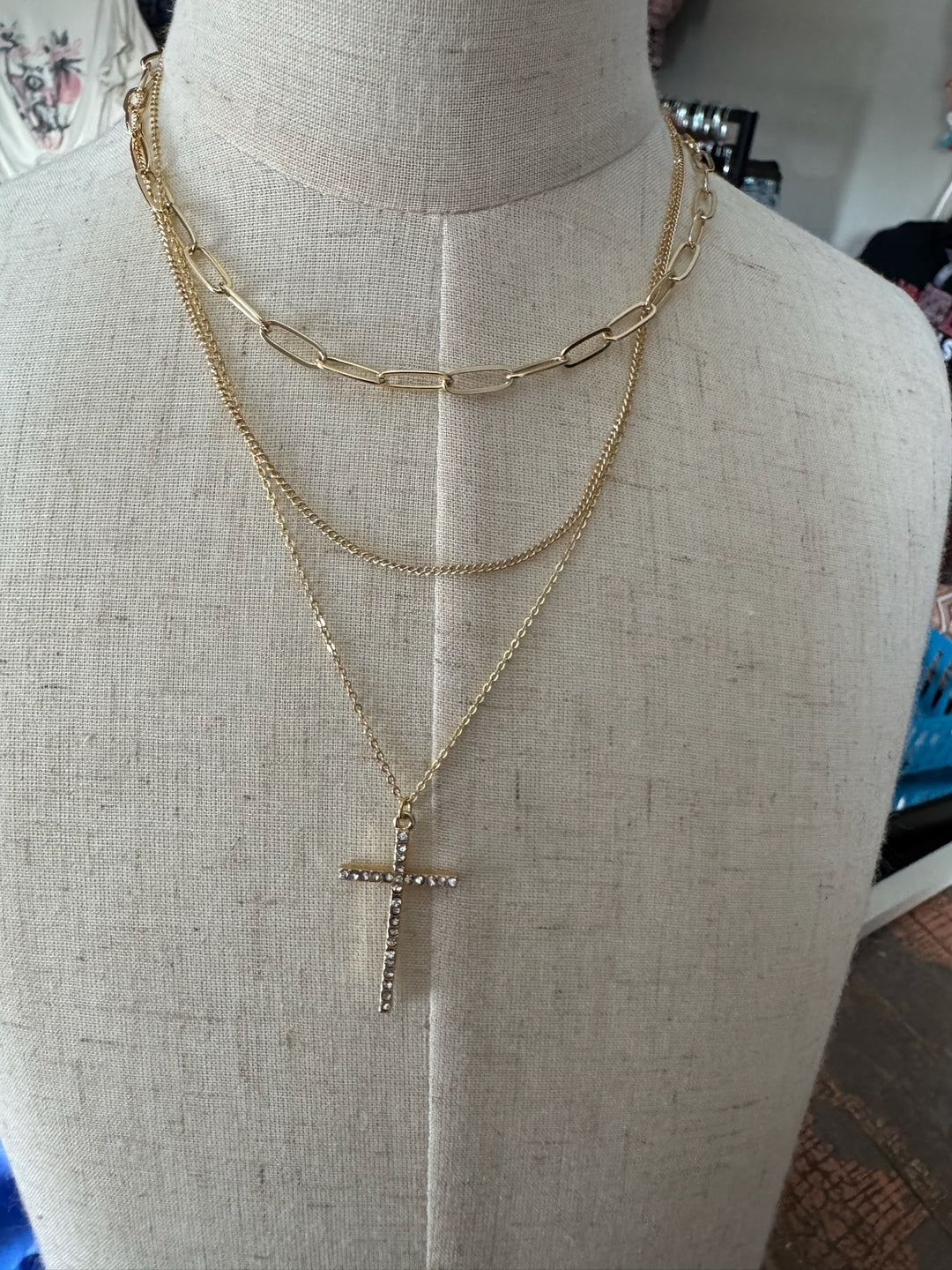 TRINITY NECKLACE