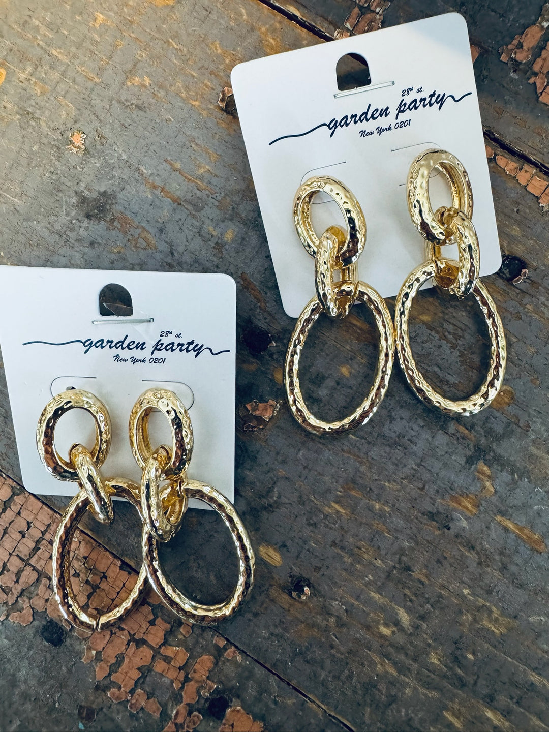SOCIAL LINK EARRINGS