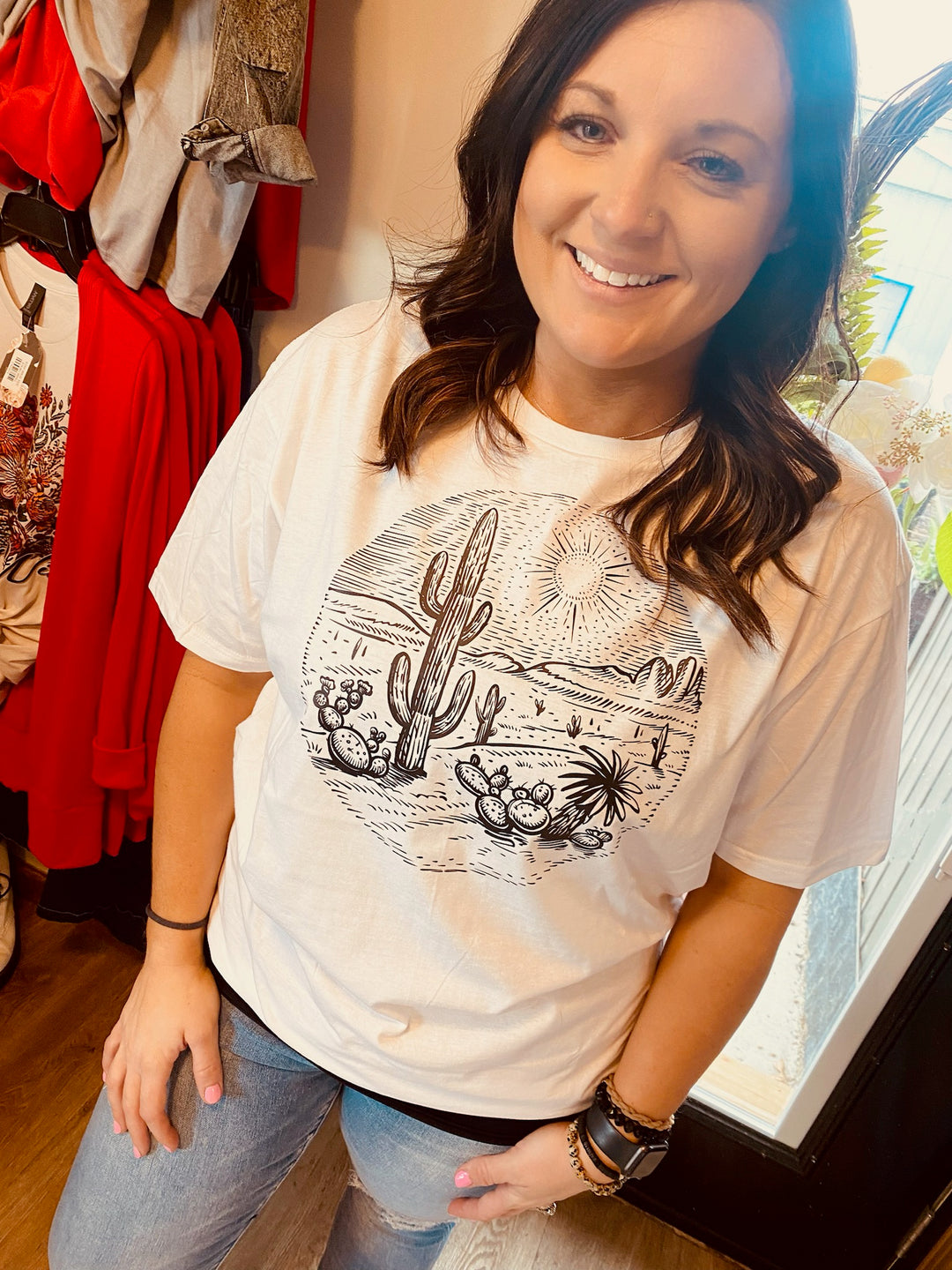 DESERT VIBES GRAPHIC TEE