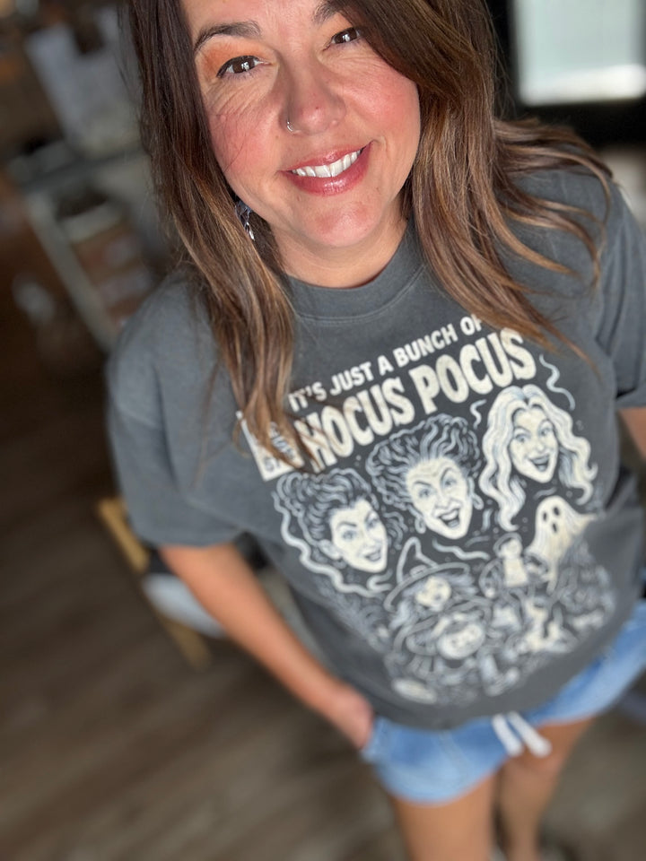 SANDERESON SISTERS SPELL TEE