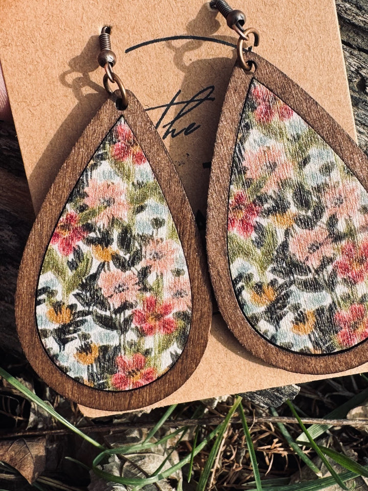 HYACINTH EARRING