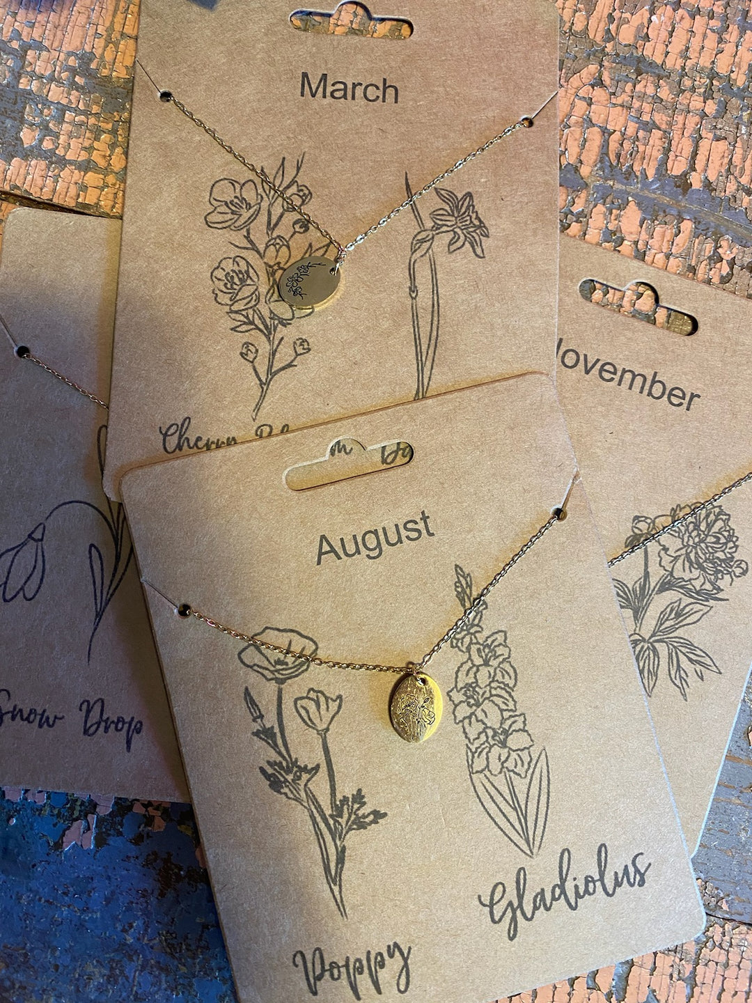 BIRTH MONTH FLOWER NECKLACE