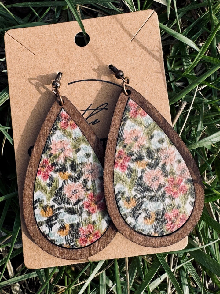 HYACINTH EARRING