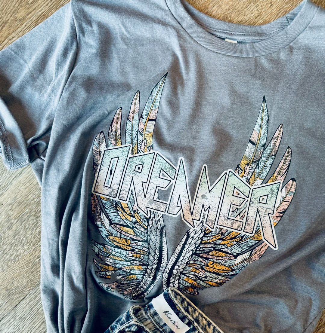 DISTRESSED DREAMER TEE