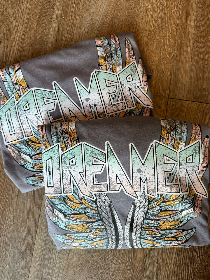 DISTRESSED DREAMER TEE