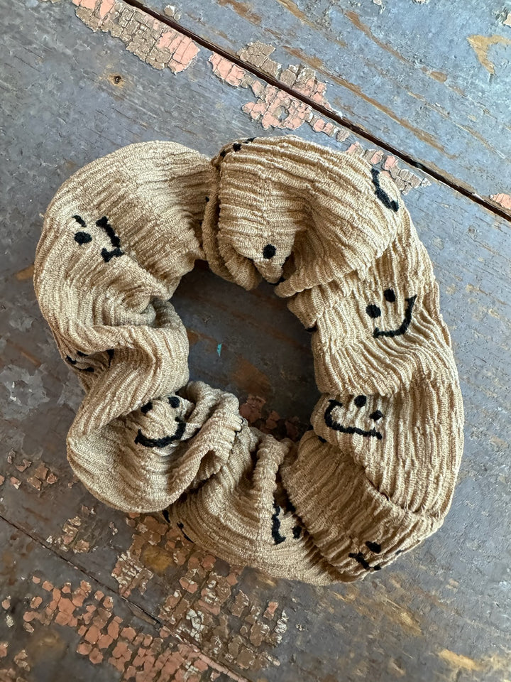 KHAKI SMILEY SCRUNCHIE