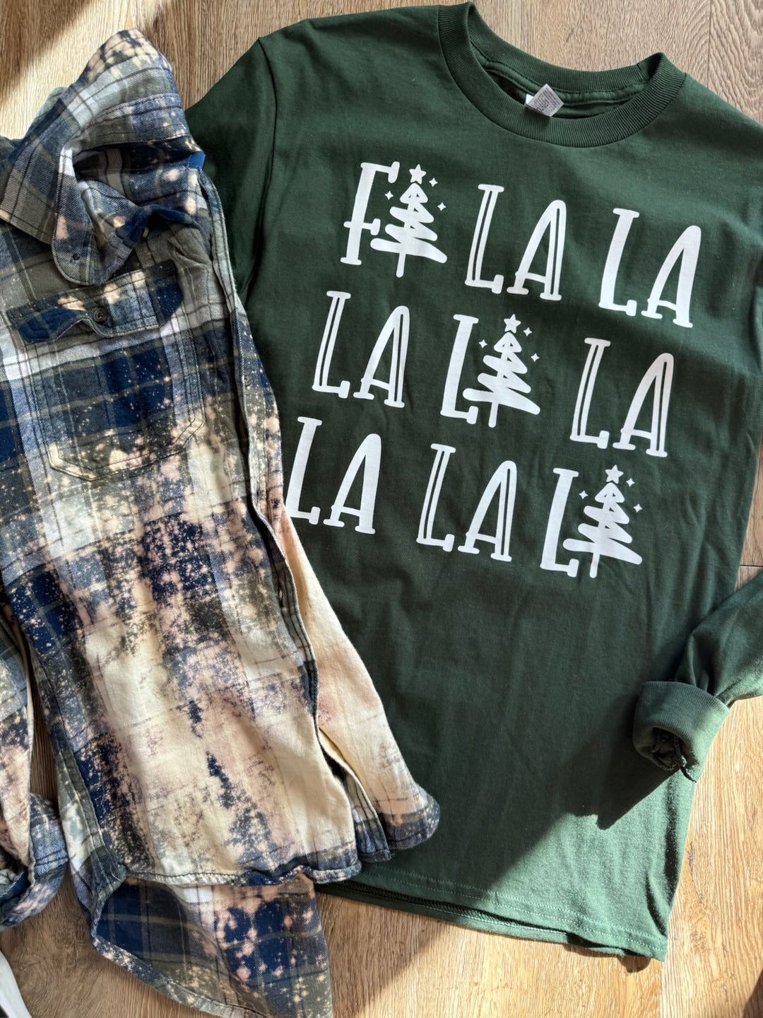 FA LA LA LONG SLEEVE GRAPHIC/ GREEN