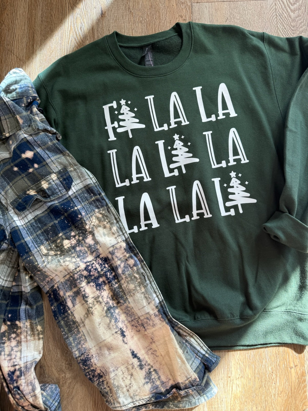 FA LA LA CREWNECK IN GREEN