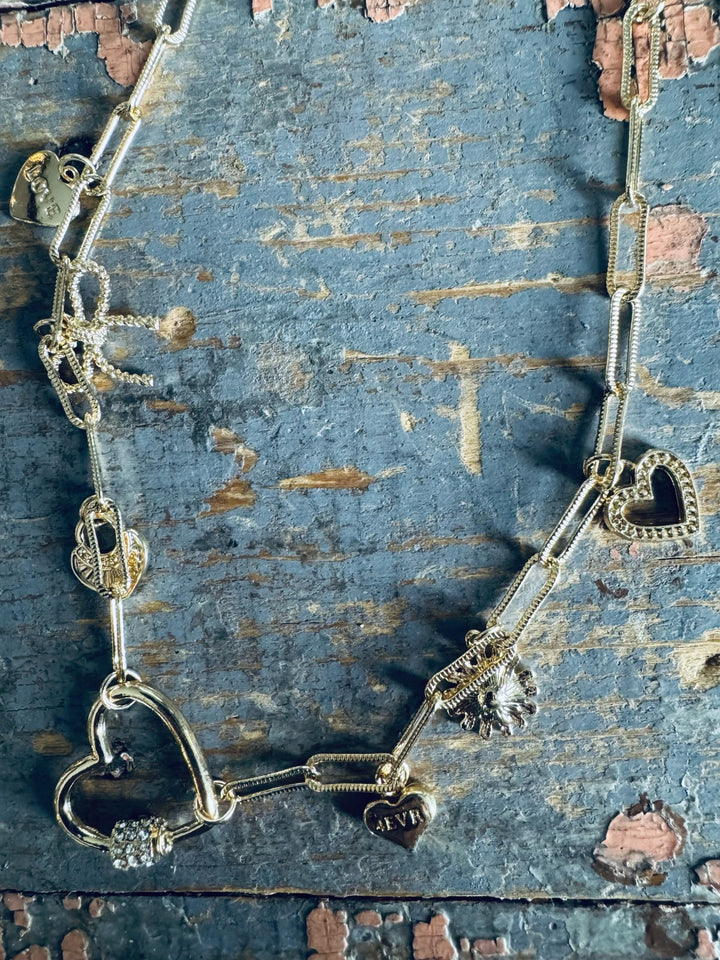 KIKI CHARM NECKLACE