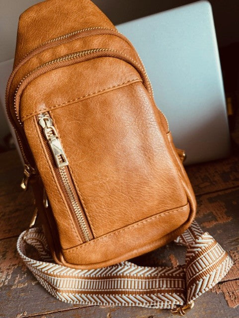 GENEVIVE CROSSBODY COGNAC