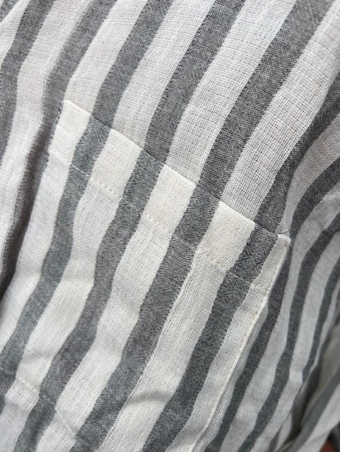 COASTAL BREEZE BUTTON DOWN