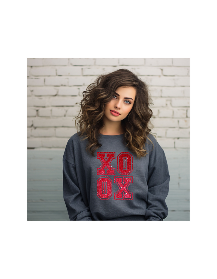 XOXO VDAY ADULT CREWNECK PRE-ORDER